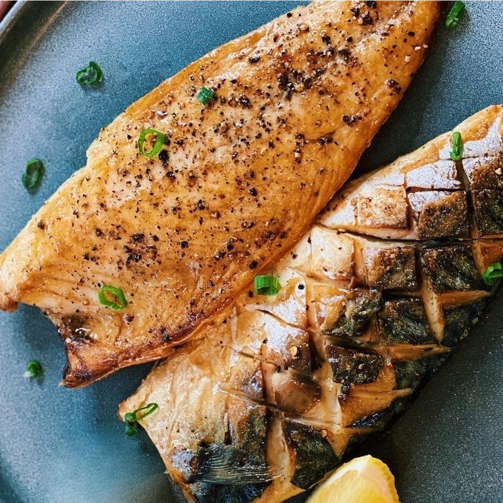 Classic American Pan-Fried Mackerel