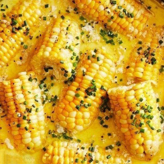 Quick Creamy Garlic Corn