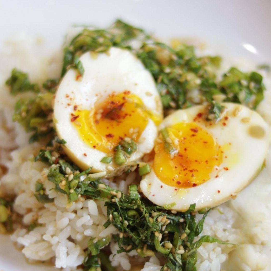 Lifehack Recipe: Soft-Boiled Egg with Rice