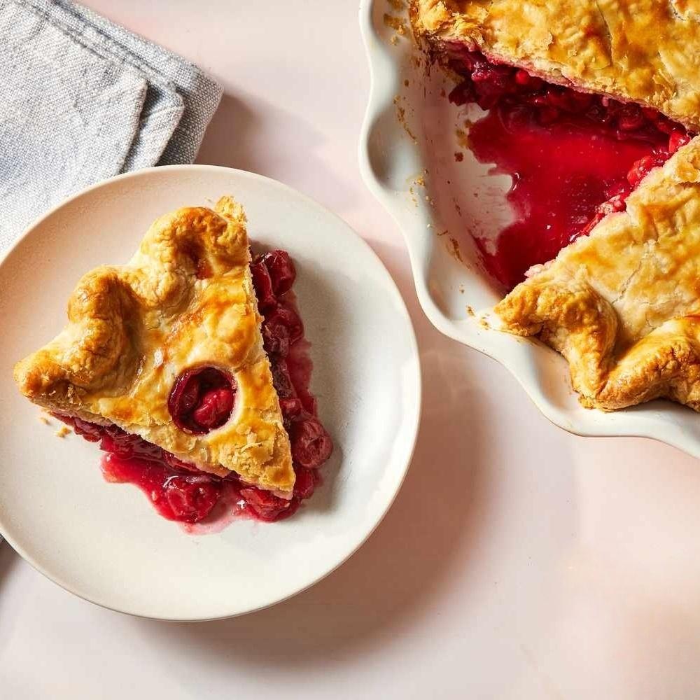 Classic Cherry Pie: A Year-Round Delight