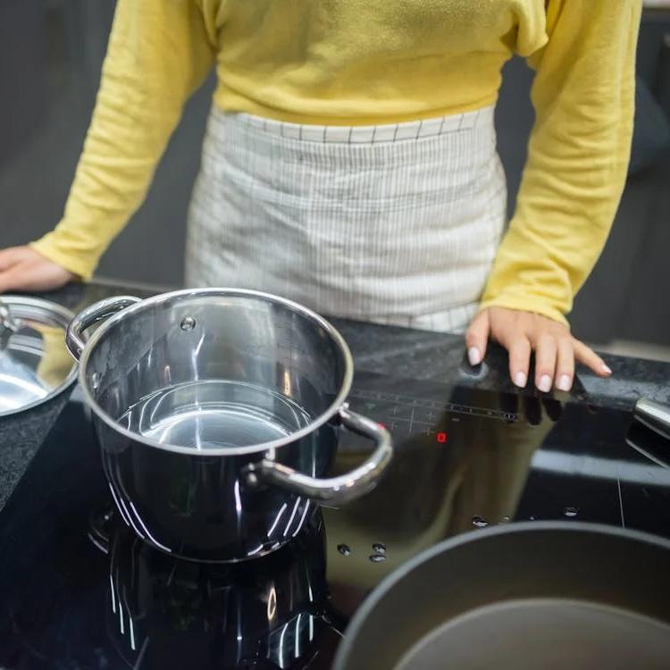 The Ultimate Guide to Cooking Stoves: Types and Features Explained