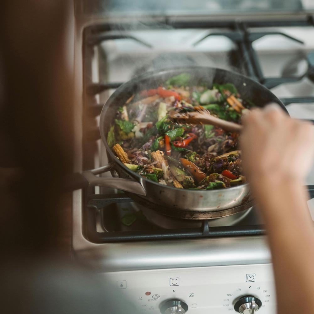 The Subtle Differences between Sautéing and Frying