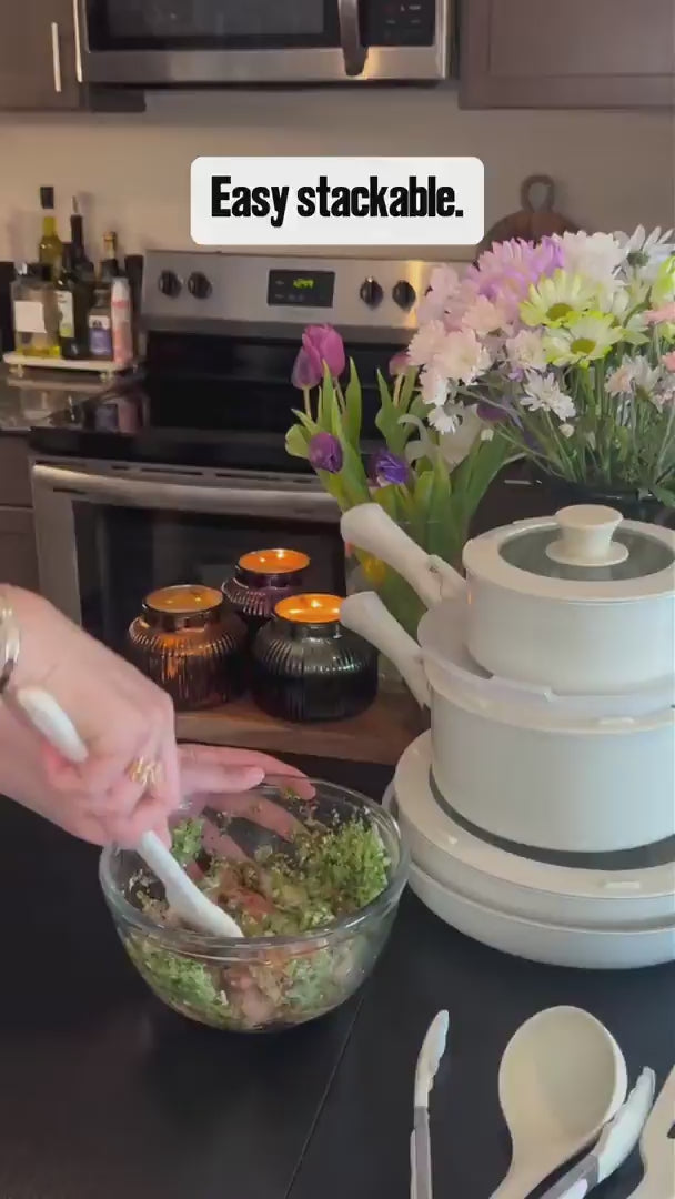 Customer using detachable handle cookware in a small kitchen